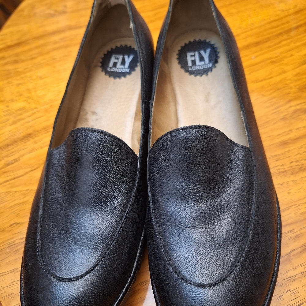 Fly London loafer sizeEU 41